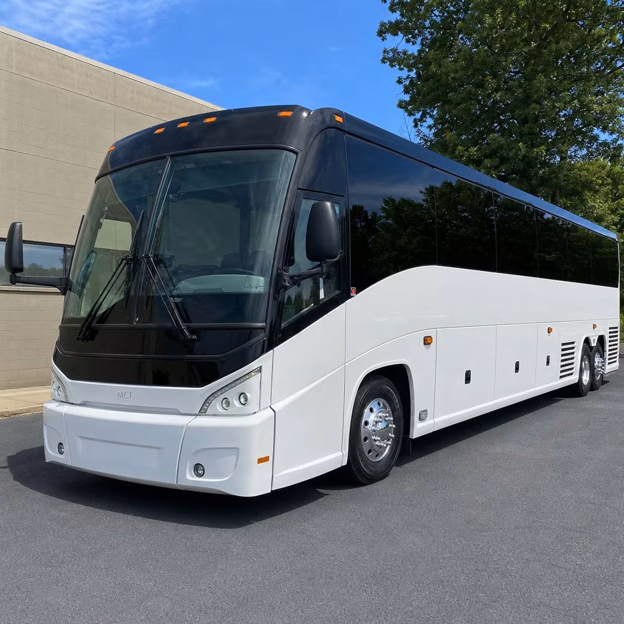 you ll find the right bus for construction and infrastructure crew shuttles in buckeye s rapidly expanding corridors